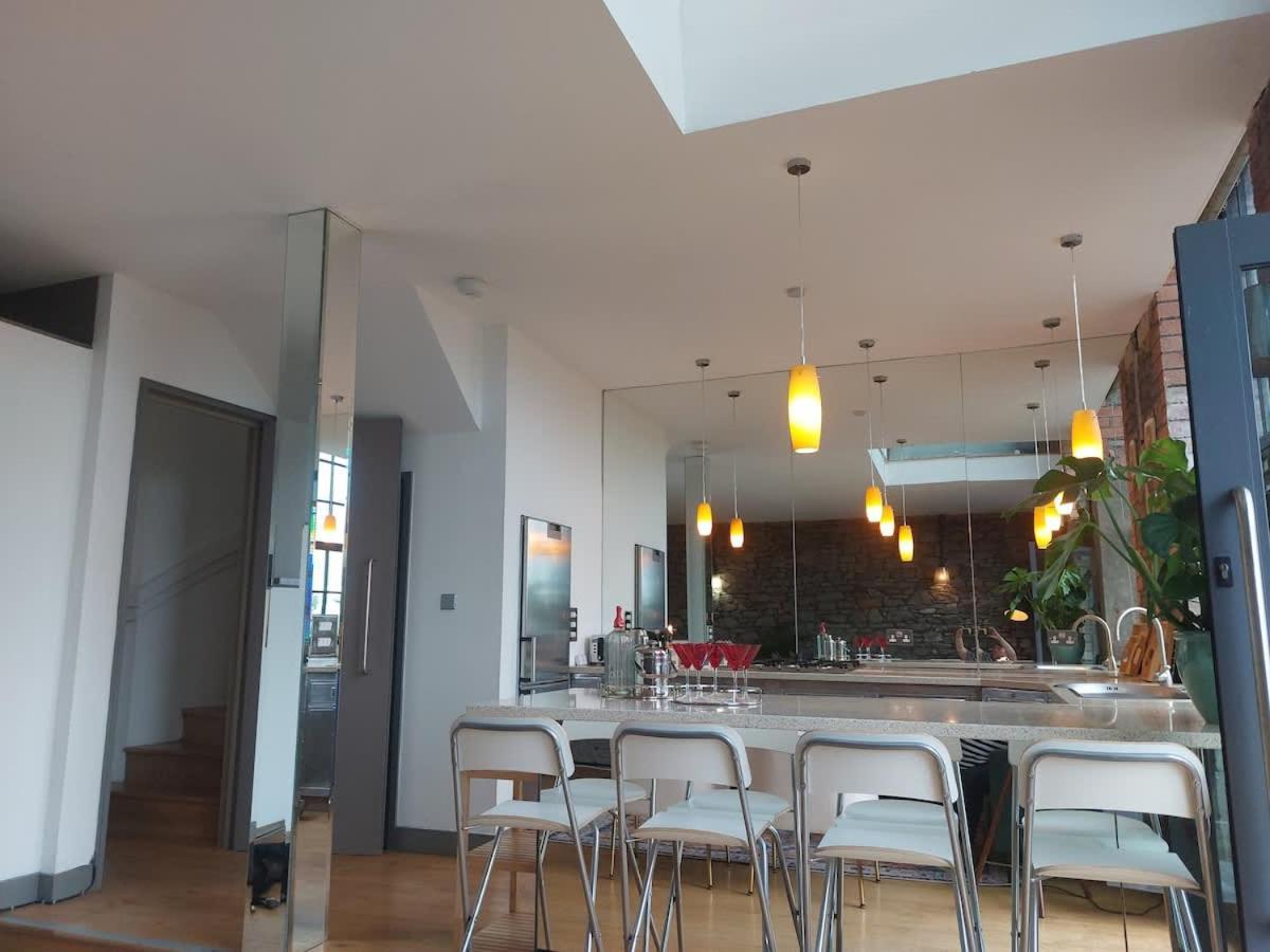 Converted Factory Loft Apartment Bristol Esterno foto