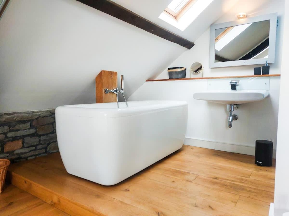 Converted Factory Loft Apartment Bristol Esterno foto